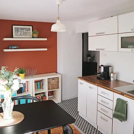 Apartment Modern Cozy