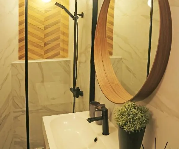 Modern Cozy アパート